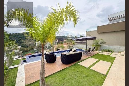 Casa à venda com 390m², 4 quartos e 4 vagas