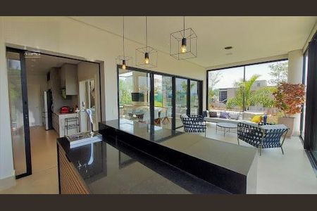 Casa à venda com 390m², 4 quartos e 4 vagas