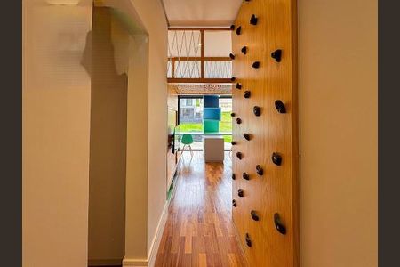 Casa à venda com 390m², 4 quartos e 4 vagas