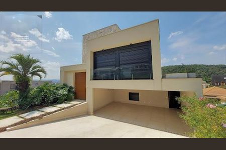 Casa à venda com 390m², 4 quartos e 4 vagas