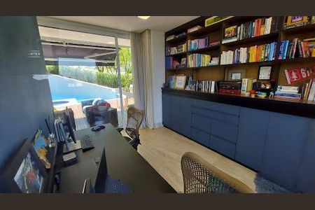 Casa à venda com 4 quartos, 774m² em Residencial Tambore III, Santana de Parnaíba