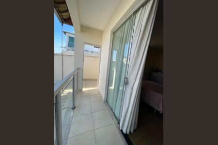 Casa à venda com 3 quartos, 240m² em Cabral, Contagem