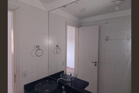 Apartamento para alugar com 60m², 2 quartos e 1 vaga Apartamento para alugar com 60m², 2 quartos e 1 vagaBanheiro da Suíte