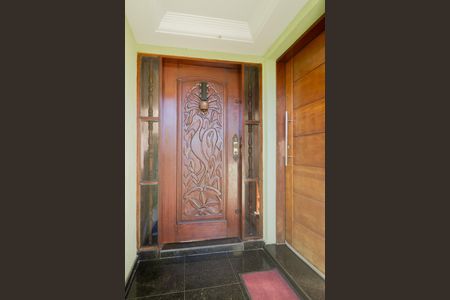 Entrada de casa para alugar com 4 quartos, 150m² em Vila Matilde, São Paulo