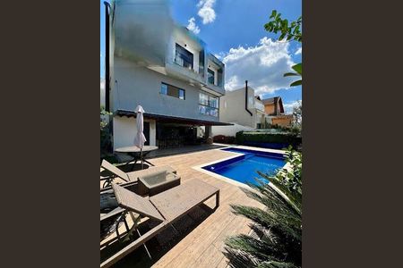 Casa à venda com 386m², 4 quartos e 4 vagas