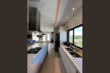 Casa à venda com 386m², 4 quartos e 4 vagas