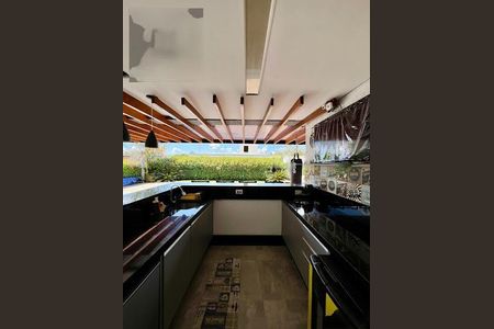 Casa à venda com 386m², 4 quartos e 4 vagas