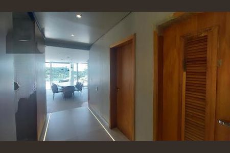 Casa à venda com 492m², 4 quartos e 6 vagas
