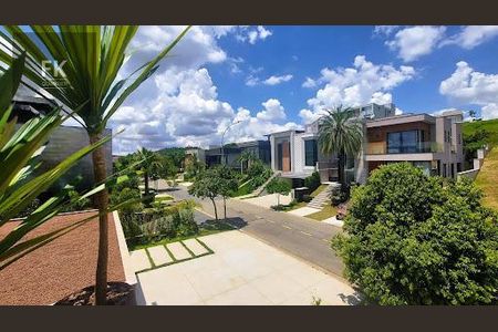 Casa à venda com 492m², 4 quartos e 6 vagas