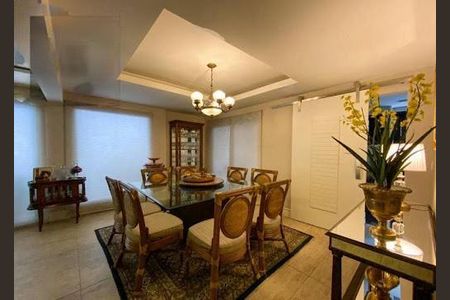 Casa à venda com 4 quartos, 530m² em Jardim Paulista, Barueri
