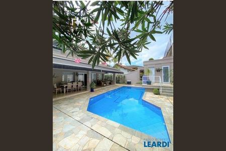 Casa à venda com 4 quartos, 530m² em Jardim Paulista, Barueri