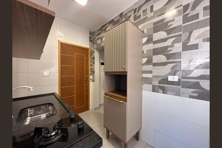 Cozinha de casa de condomínio para alugar com 1 quarto, 20m² em São João Climaco, São Paulo