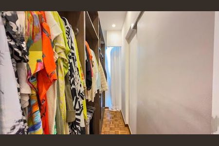 Casa à venda com 4 quartos, 334m² em Residencial Morada dos Lagos, Barueri