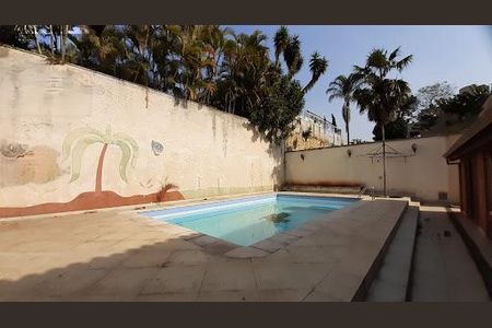 Casa de condomínio à venda com 405m², 4 quartos e 6 vagas