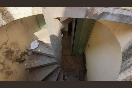 Casa de condomínio à venda com 405m², 4 quartos e 6 vagas
