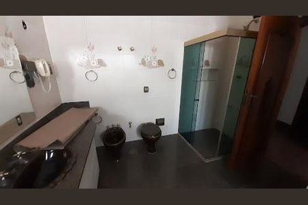 Casa de condomínio à venda com 405m², 4 quartos e 6 vagas