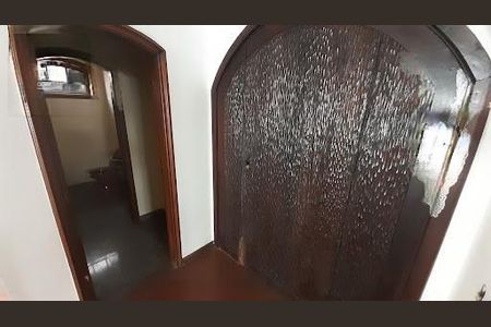 Casa de condomínio à venda com 405m², 4 quartos e 6 vagas