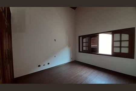 Casa de condomínio à venda com 405m², 4 quartos e 6 vagas