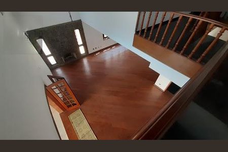 Casa de condomínio à venda com 405m², 4 quartos e 6 vagas