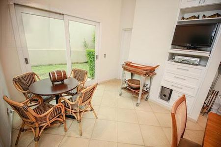 Casa à venda com 4 quartos, 660m² em Residencial Tambore III, Santana de Parnaíba