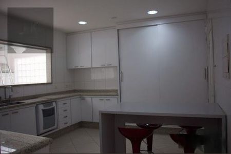 Casa à venda com 4 quartos, 330m² em Alphaville, Santana de Parnaíba