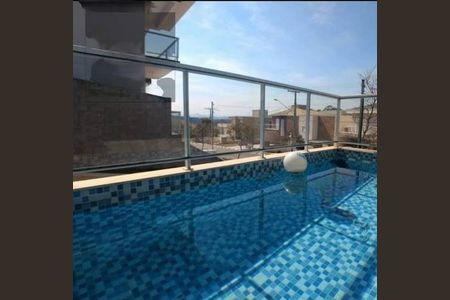 Casa à venda com 5 quartos, 245m² em Suru, Barueri