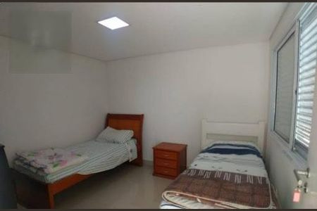 Casa à venda com 5 quartos, 245m² em Suru, Barueri