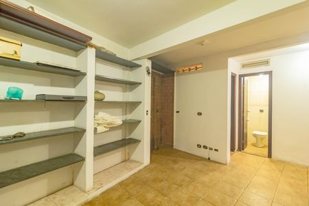 Área de serviço de casa à venda com 3 quartos, 200m² em Jardim Oriental, São Paulo