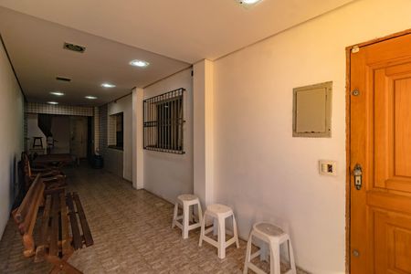 Área externa de casa à venda com 3 quartos, 200m² em Jardim Oriental, São Paulo