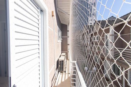 Sacada da suíte  de casa de condomínio à venda com 3 quartos, 120m² em Vila Isolina Mazzei, São Paulo
