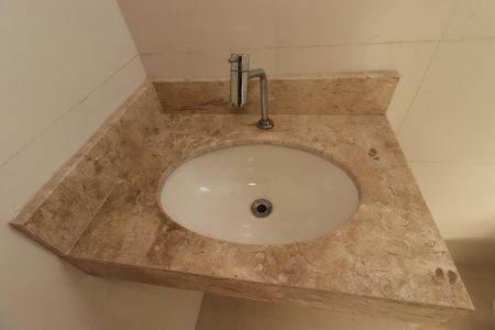 Apartamento para alugar com 68m², 2 quartos e 1 vagaBanheiro da Suíte - Pia