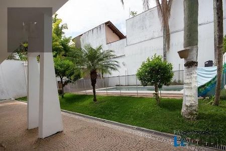 Casa à venda com 4 quartos, 623m² em Alphaville Residencial Um, Barueri
