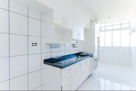 Apartamento para alugar com 64m², 2 quartos e 1 vagaCozinha