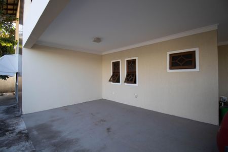 Garagem de casa de condomínio para alugar com 5 quartos, 460m² em Condomínio Solar de Brasília, Brasília