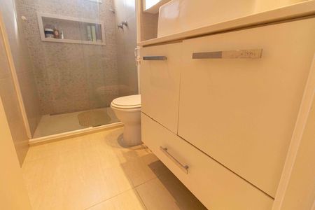 Banheiro da Suíte 1 de apartamento à venda com 2 quartos, 76m² em Aclimação, São Paulo