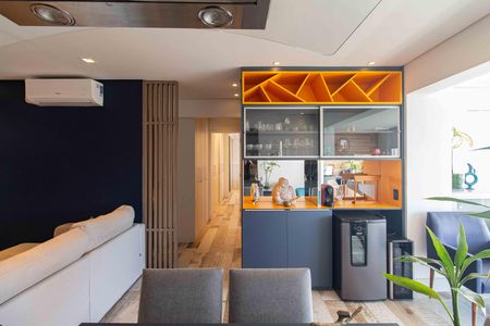 Sala de apartamento à venda com 2 quartos, 76m² em Aclimação, São Paulo