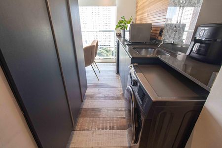 Área de Serviço de apartamento à venda com 2 quartos, 76m² em Aclimação, São Paulo