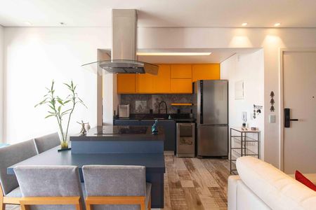 Cozinha de apartamento à venda com 2 quartos, 76m² em Aclimação, São Paulo