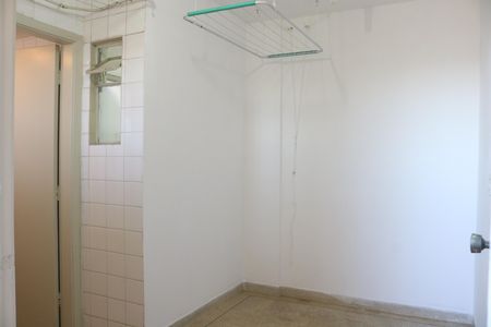Área de Serviço de apartamento à venda com 3 quartos, 74m² em Sumarezinho, São Paulo
