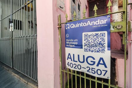 Fachada - Placa Código FEWQ-103 de casa para alugar com 1 quarto, 70m² em Parque São Jorge, São Paulo