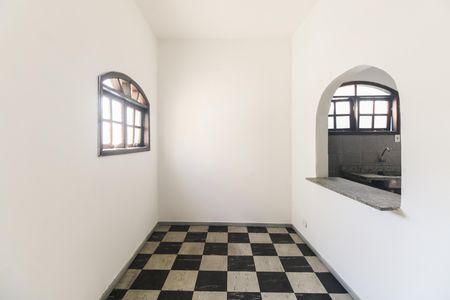 Casa para alugar com 1 quarto, 70m² em Parque São Jorge, São Paulo