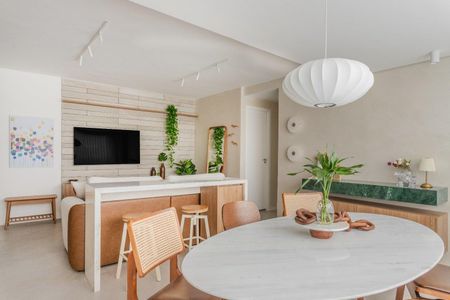 Apartamento à venda com 57m², 2 quartos e 1 vaga Apartamento à venda com 57m², 2 quartos e 1 vagaSala de Jantar