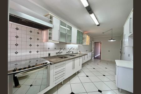 Apartamento à venda com 140m², 3 quartos e 2 vagas Apartamento à venda com 140m², 3 quartos e 2 vagasCozinha
