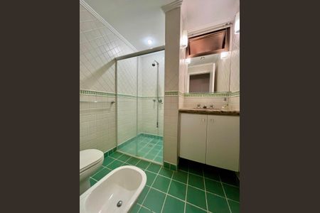 Apartamento à venda com 140m², 3 quartos e 2 vagas Apartamento à venda com 140m², 3 quartos e 2 vagasBanheiro