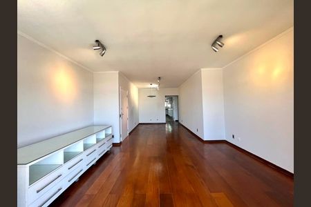 Apartamento à venda com 140m², 3 quartos e 2 vagas Apartamento à venda com 140m², 3 quartos e 2 vagasSala