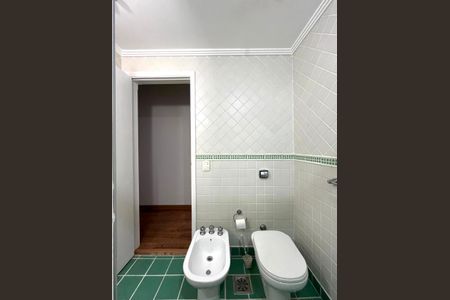 Apartamento à venda com 140m², 3 quartos e 2 vagas Apartamento à venda com 140m², 3 quartos e 2 vagasBanheiro