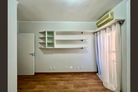 Apartamento à venda com 140m², 3 quartos e 2 vagas Apartamento à venda com 140m², 3 quartos e 2 vagasQuarto 3