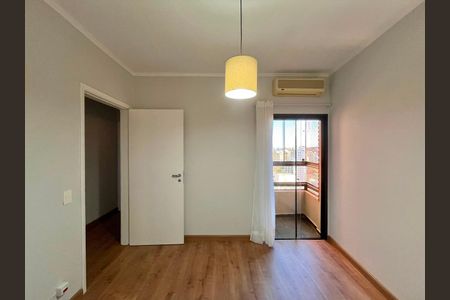 Apartamento à venda com 140m², 3 quartos e 2 vagas Apartamento à venda com 140m², 3 quartos e 2 vagasQuarto 2