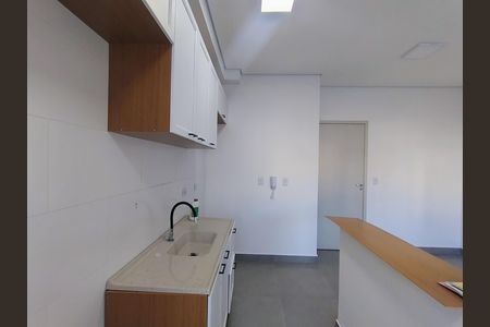 Cozinha e Área de Serviço de apartamento para alugar com 2 quartos, 49m² em Ferrazópolis, São Bernardo do Campo