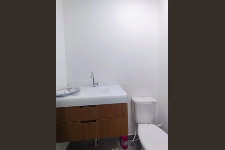 Banheiro Social de apartamento para alugar com 2 quartos, 49m² em Ferrazópolis, São Bernardo do Campo